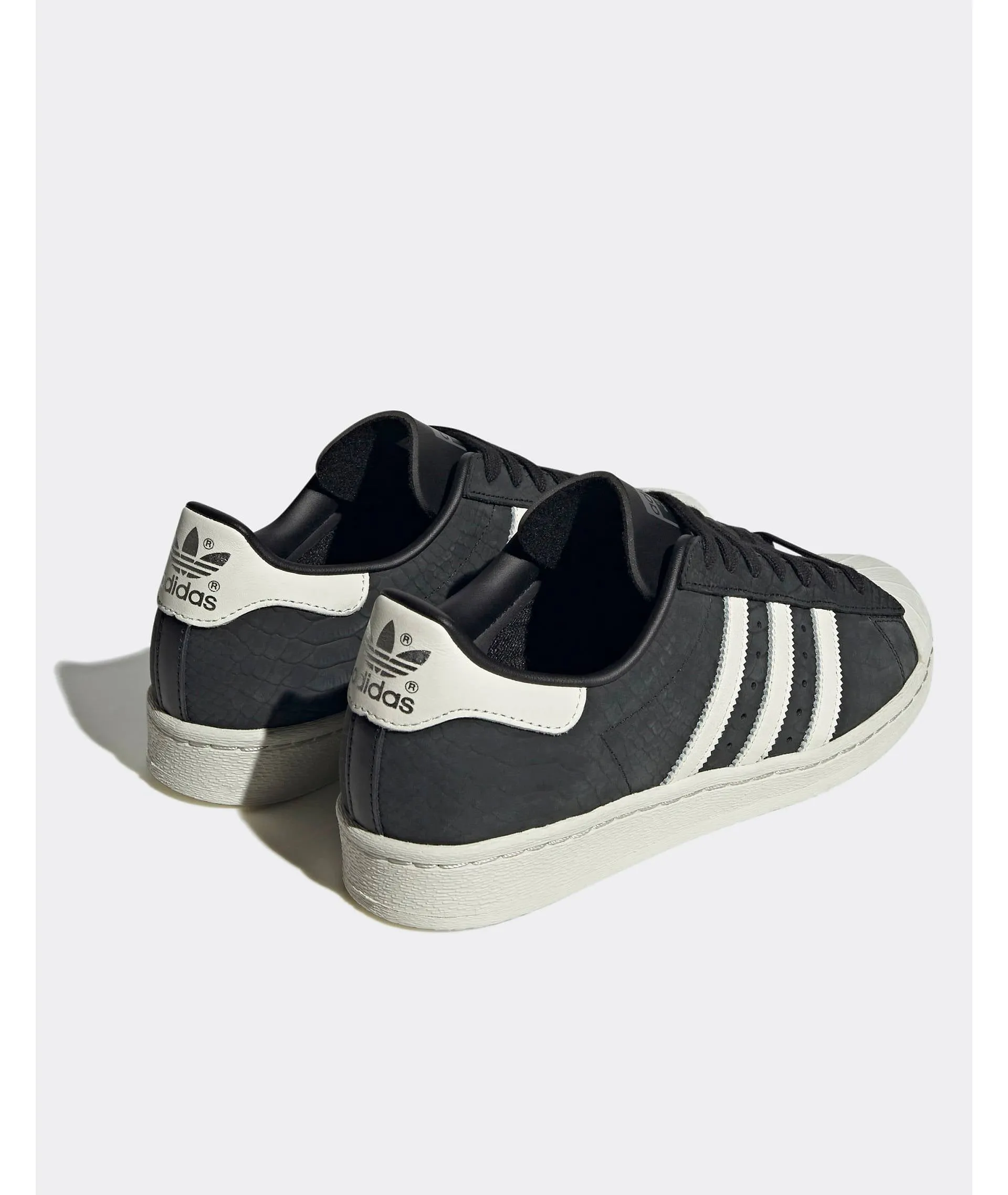 adidas Originals Superstar 82 Trainers In Black And White