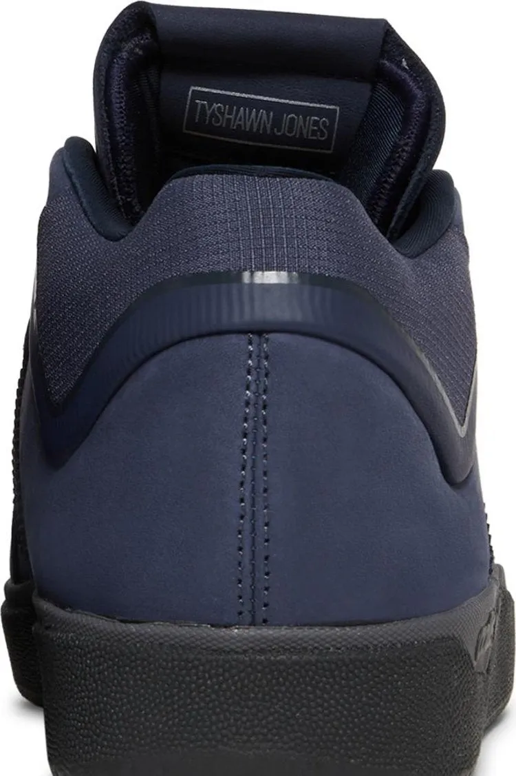 Adidas Tyshawn 'Shadow Navy' sneakers, blue