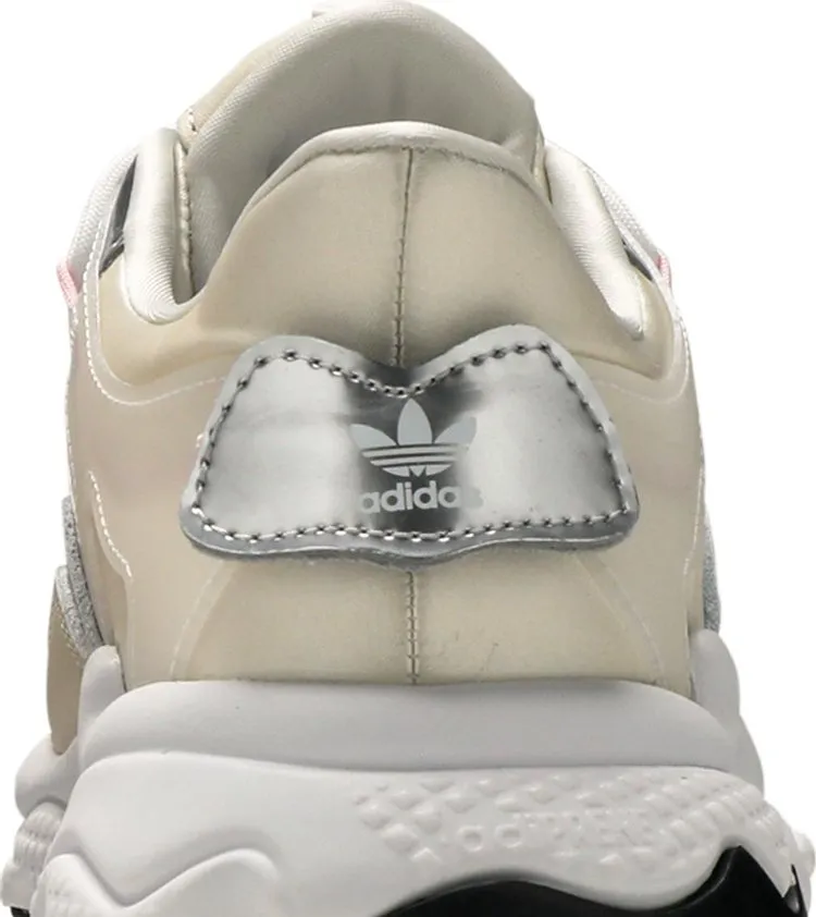 Adidas Wmns Ozweego Plus 'Chalk White Pink' sneakers, cream