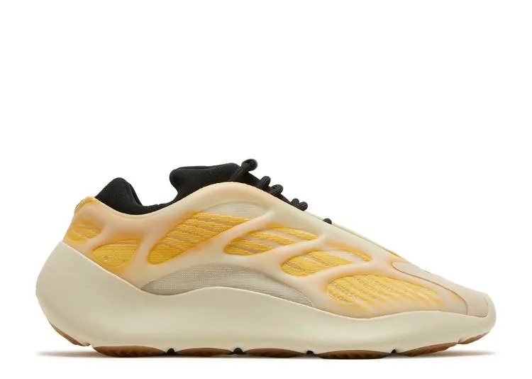 Adidas YEEZY 700 V3 'MONO SAFFLOWER' sneakers,