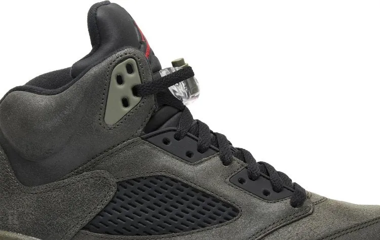 Air Jordan 5 Retro Fear sneakers, gray