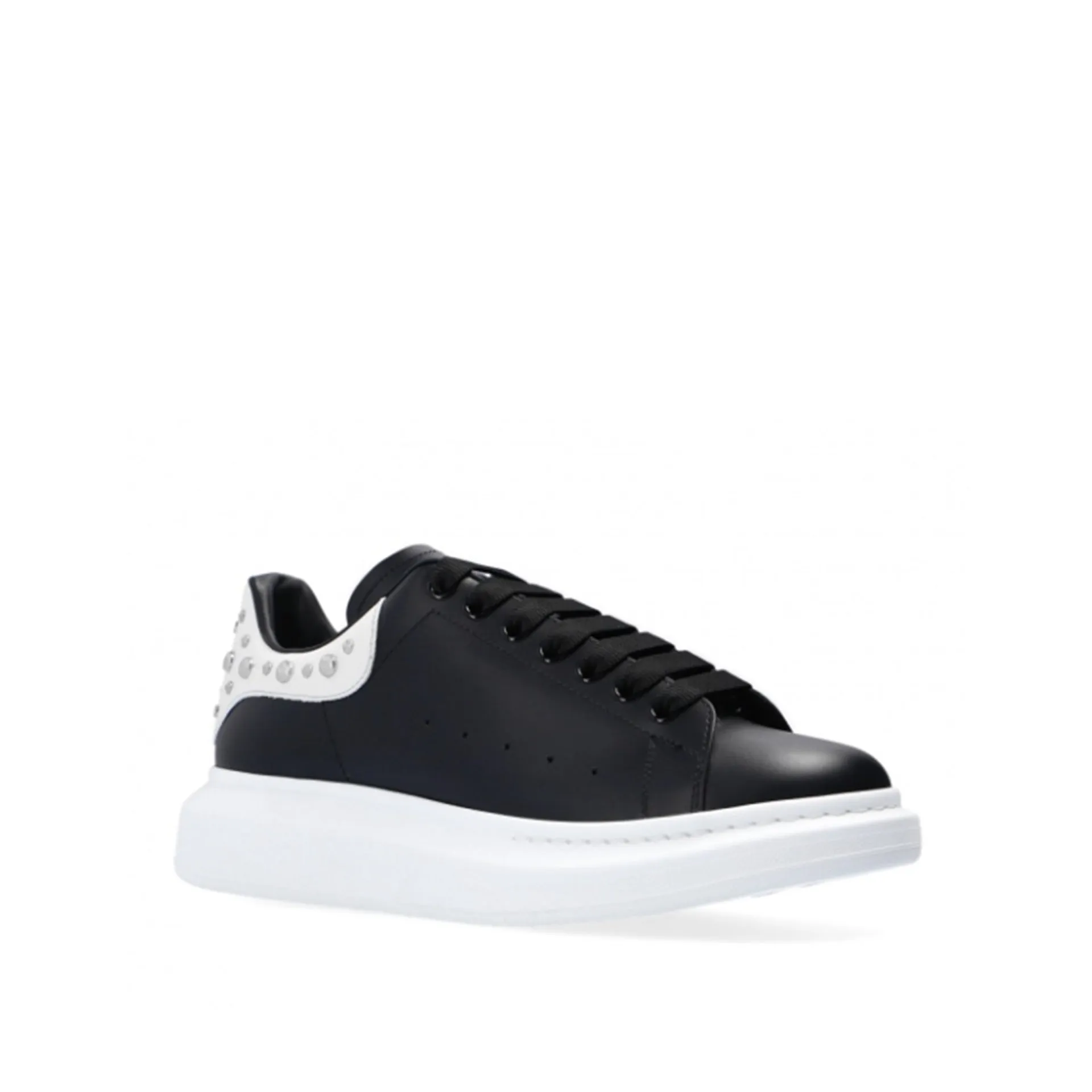 Alexander McQueen - Sneakers oversize con borchie