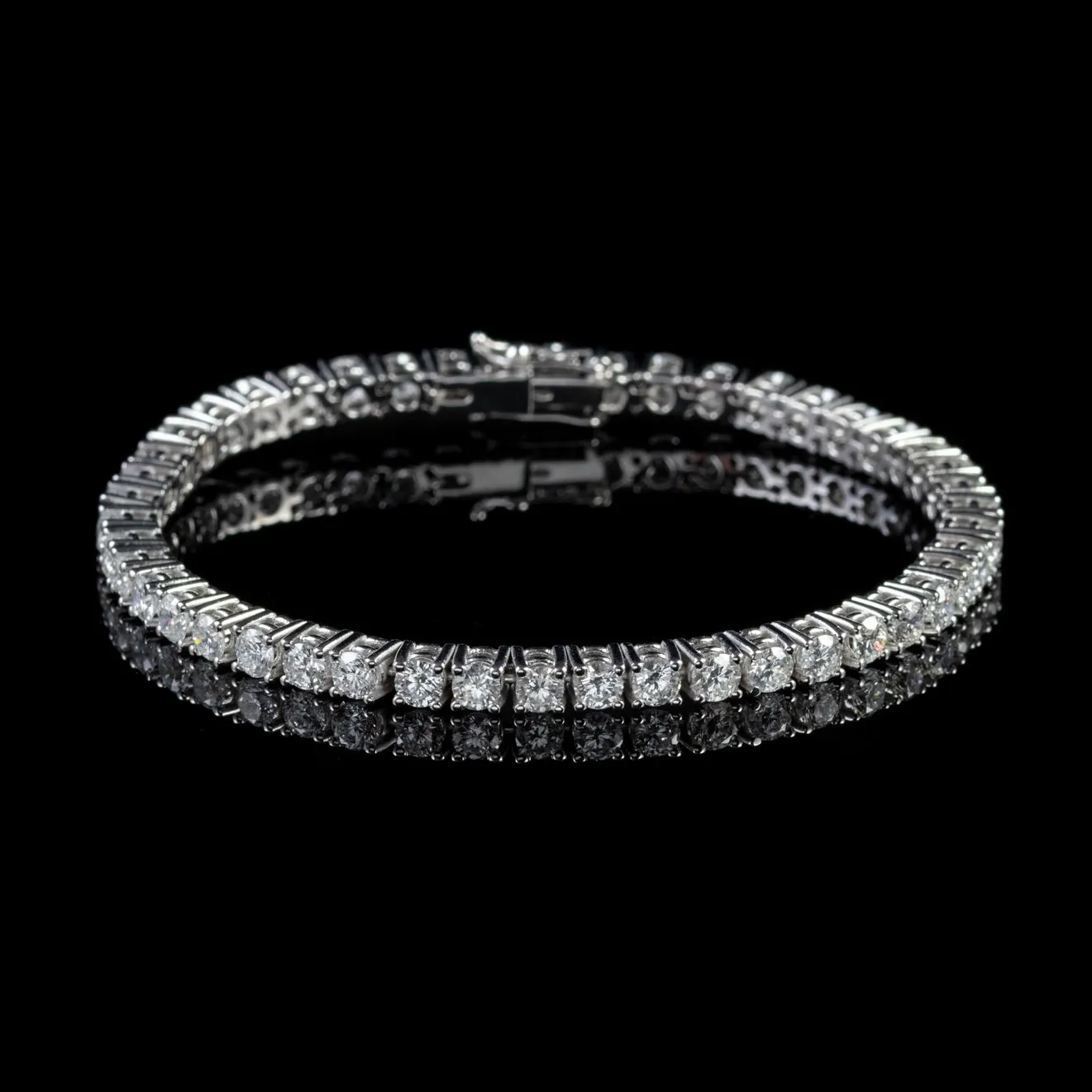 Art Deco Style Diamond Tennis Bracelet 7Ct Of Diamond 18Ct White Gold