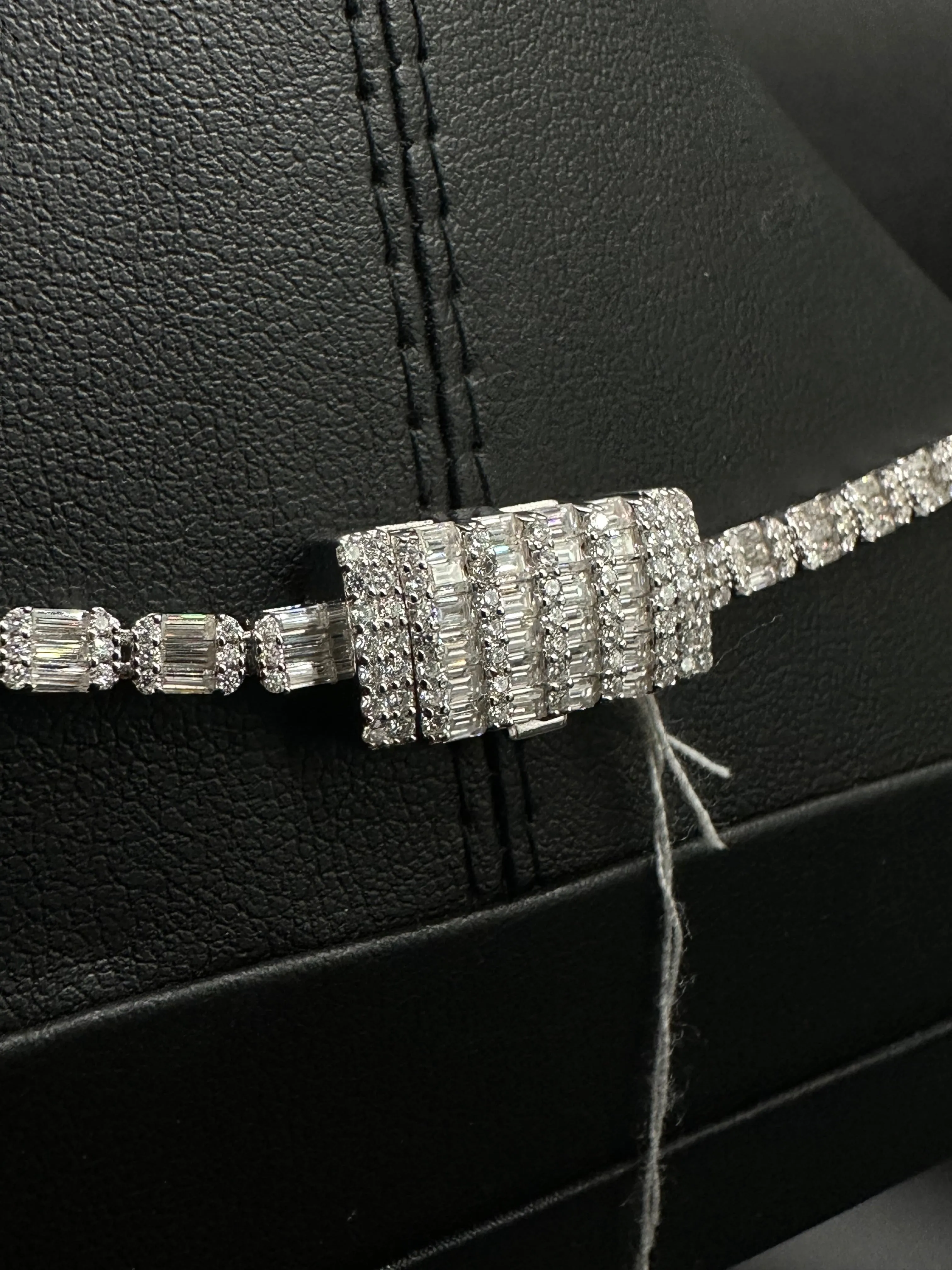 Baguette Moissanite Cross Link Tennis Chain