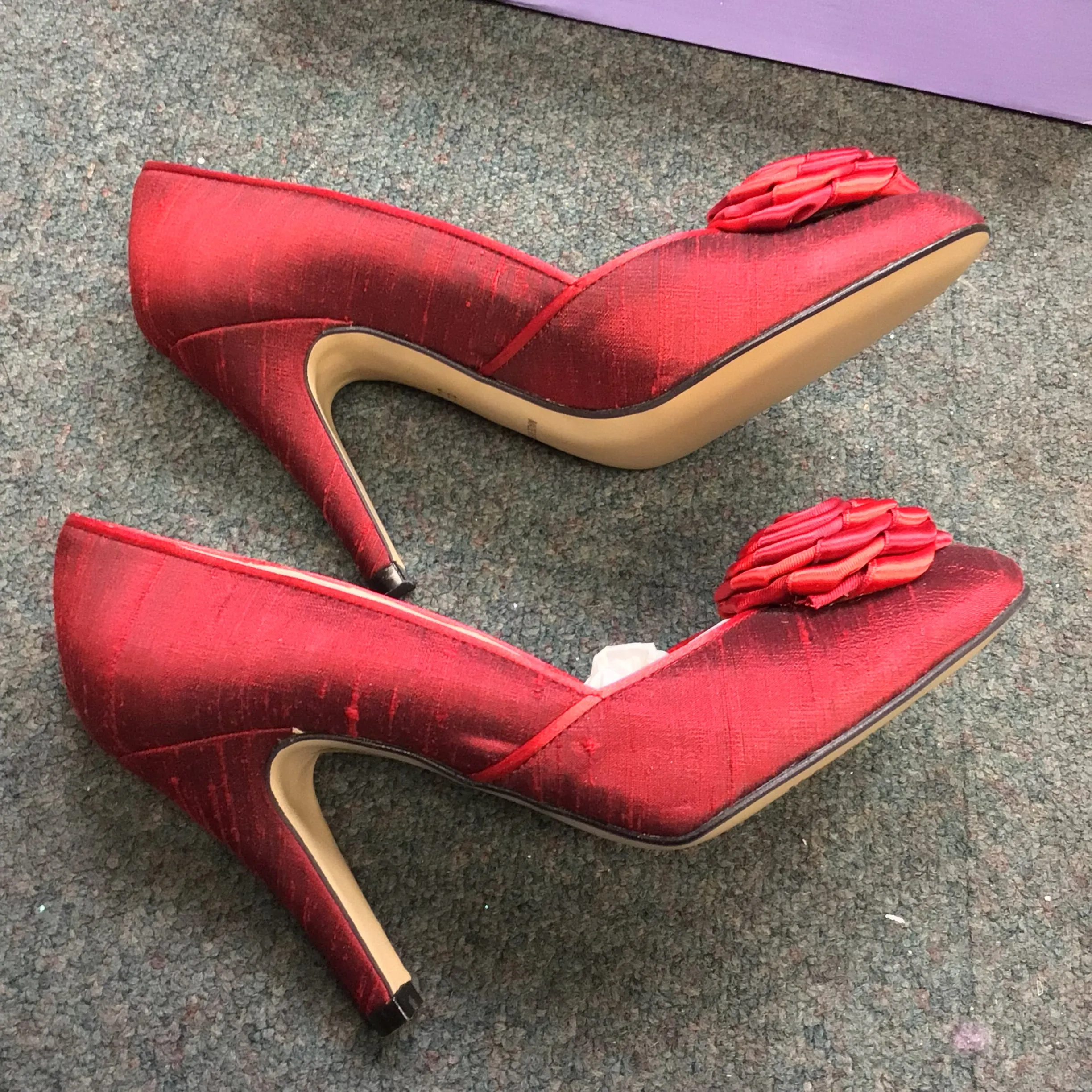 BNIB Helen Bateman Dolly Rose Ruby Red Heeled Shoes Size 35