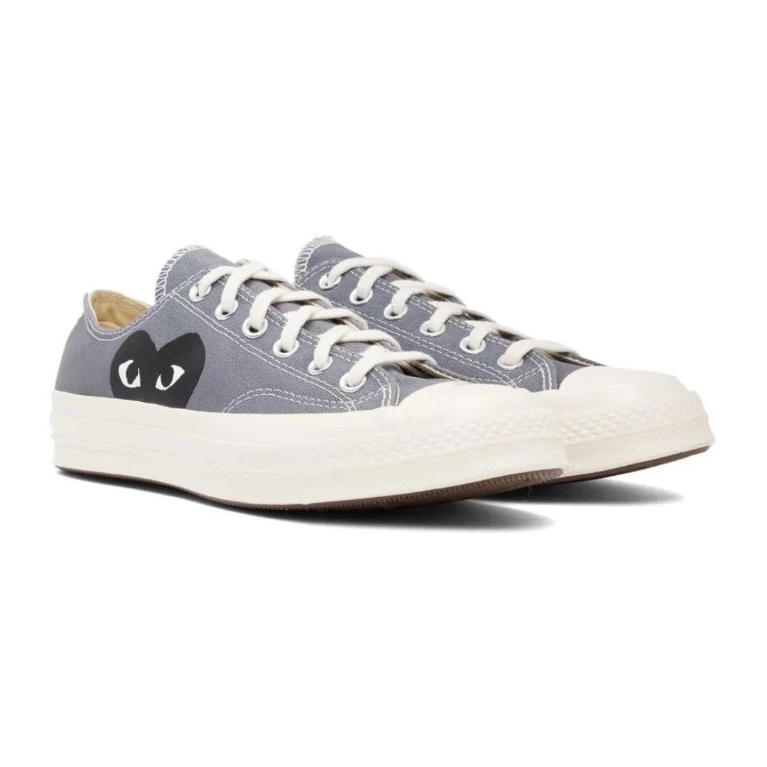 COMME DES GARÇONS PLAY CONVERSE CHUCK TAYLOR LOW GREY