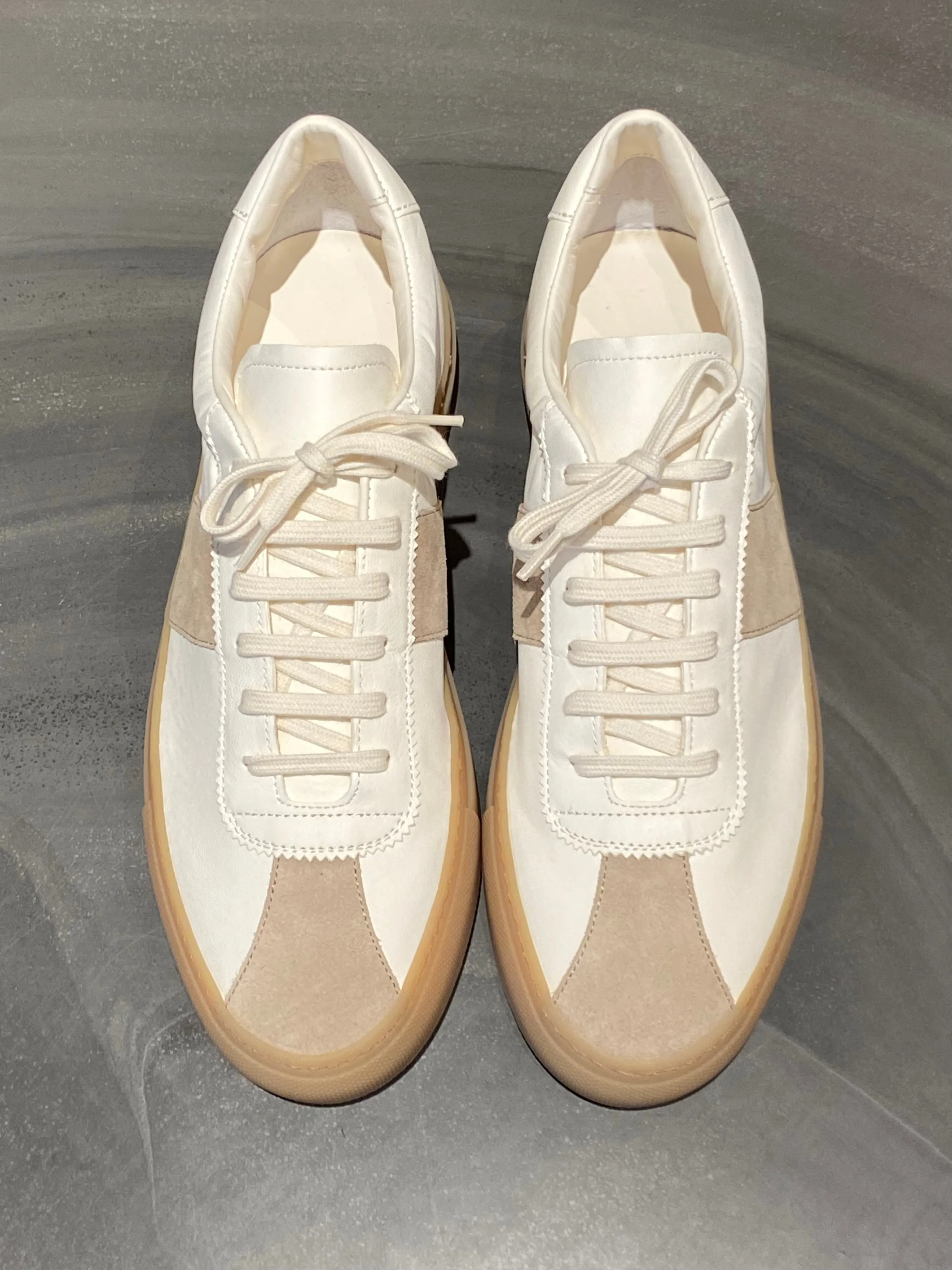 COMMON PROJECTS 2438 TENNIS TRAINER OFF WHITE