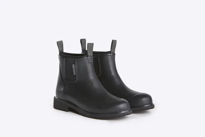 Merry People Bobbi Gumboot | Black/Black (Advanced Traction)