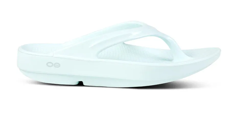 Oofos Womens OOlala Thong Sandals (1400-Ice)