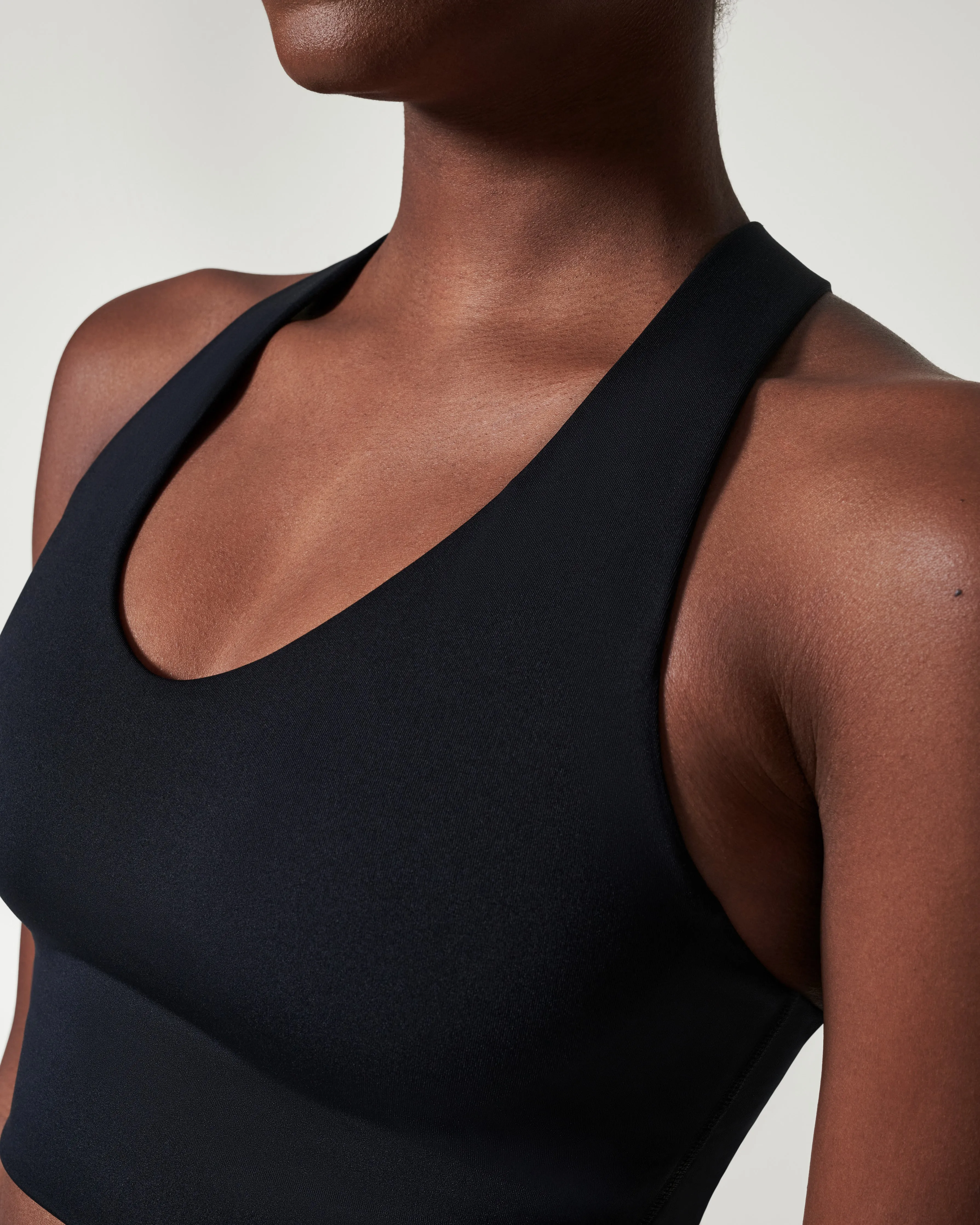 SPANXshape™ Get Moving Longline Sports Bra