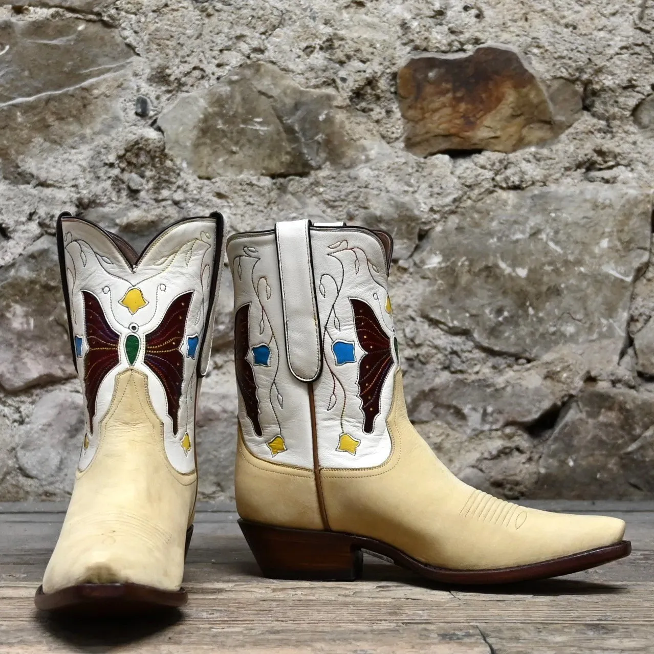 Stallion Ladies Boot J.S. Butterfly in Nubuck Calf Tan and Beige with Inlay Butterfly