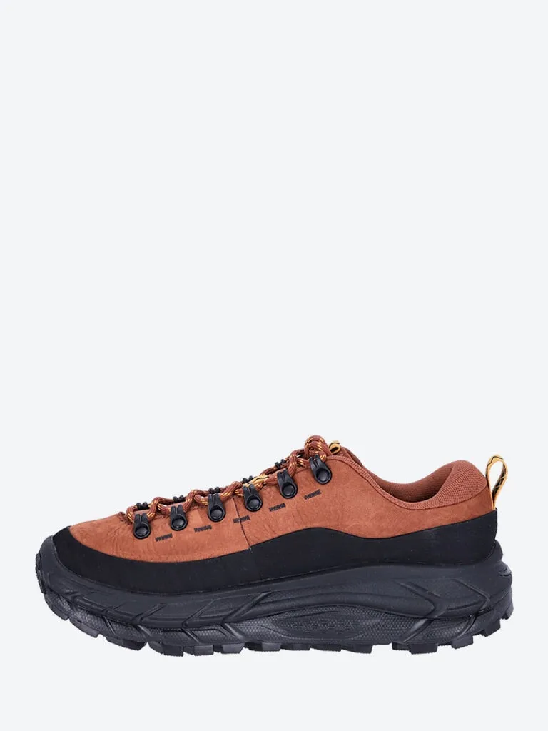 U tor summit sneakers